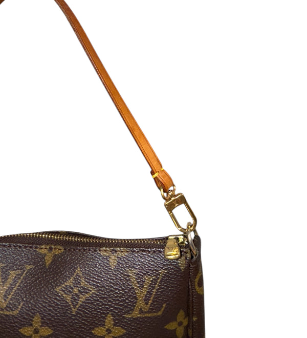 LOUIS VUITTON POCHETTE ACCESSORIES