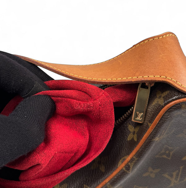 LOUIS VUITTON CROISSANT GM