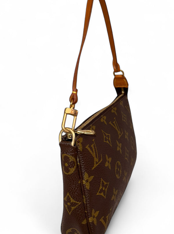 LOUIS VUITTON POCHETTE ACCESSORIES