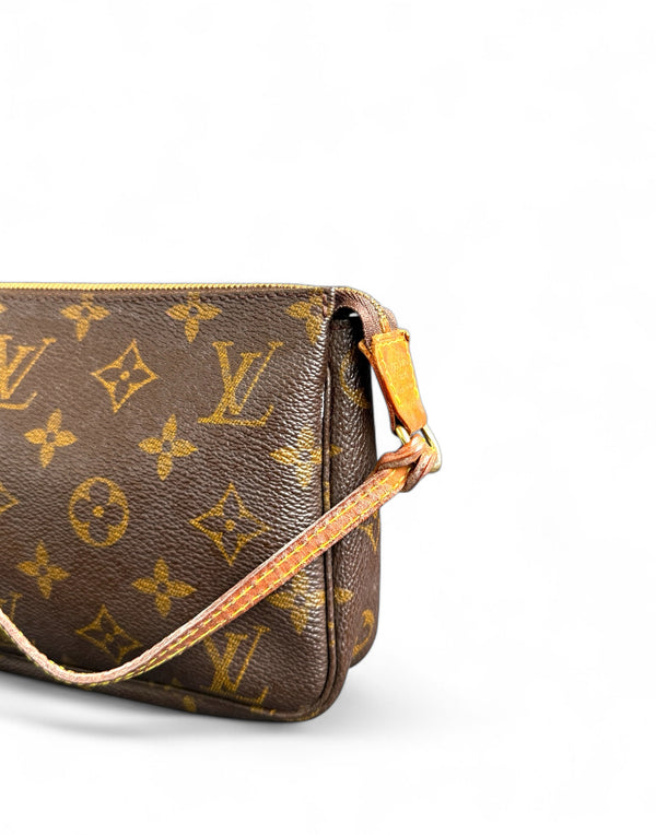 LOUIS VUITTON POCHETTE ACCESSORIES