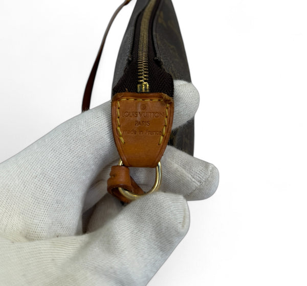 LOUIS VUITTON POCHETTE ACCESSORIES