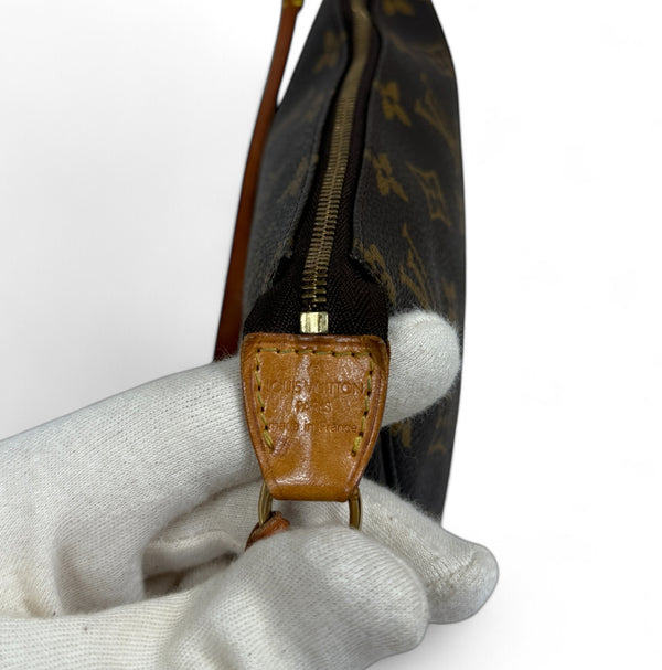 LOUIS VUITTON POCHETTE ACCESSORIES