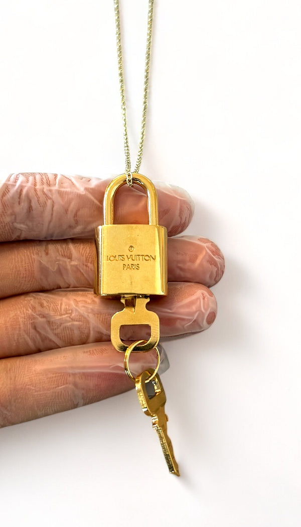 LOUIS VUITTON LOCK NECKLACE