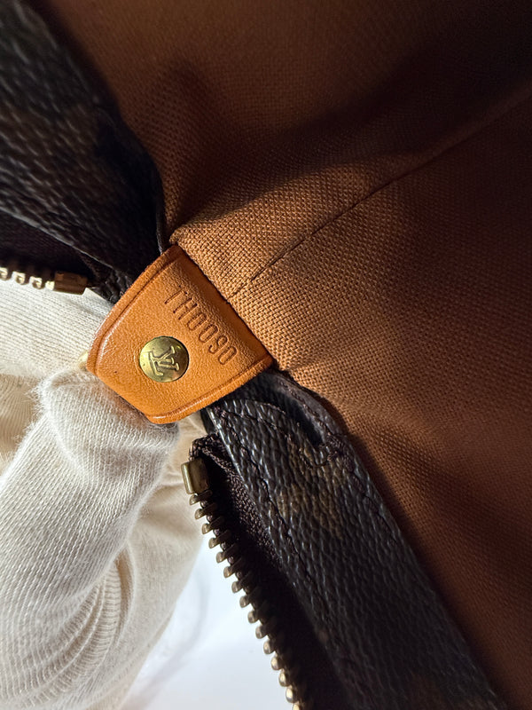 LOUIS VUITTON CABAS MEZZO