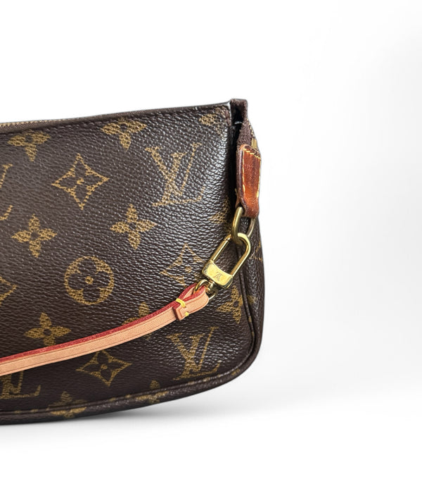 LOUIS VUITTON POCHETTE ACCESSORIES