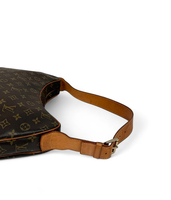 LOUIS VUITTON CROISSANT GM