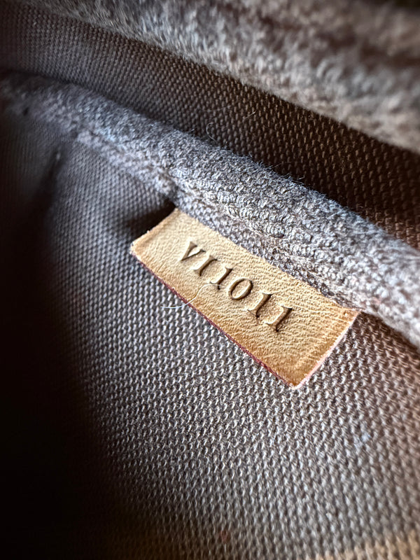 LOUIS VUITTON POCHETTE ACCESSORIES