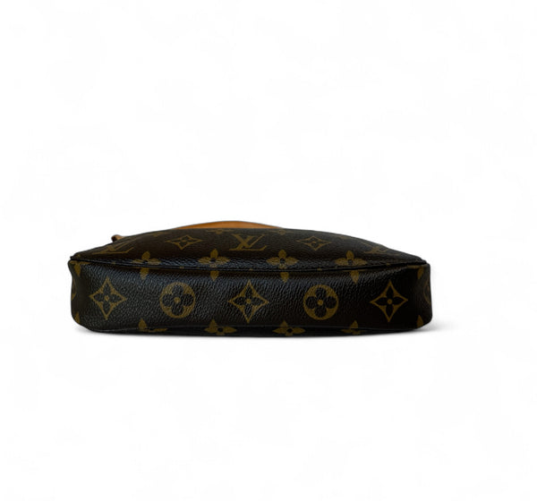 LOUIS VUITTON POCHETTE ACCESSORIES