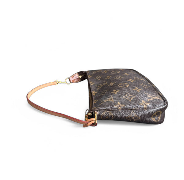 LOUIS VUITTON POCHETTE ACCESSORIES