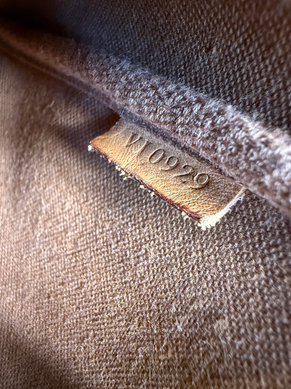 LOUIS VUITTON POCHETTE ACCESSORIES