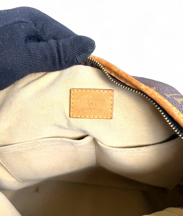 LOUIS VUITTON ESTRELA MM