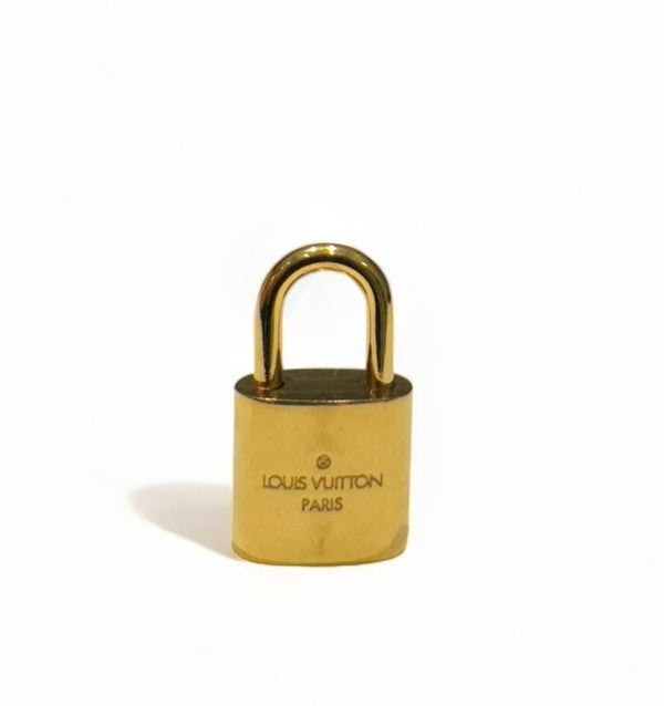 LOUIS VUITTON LOCK NECKLACE