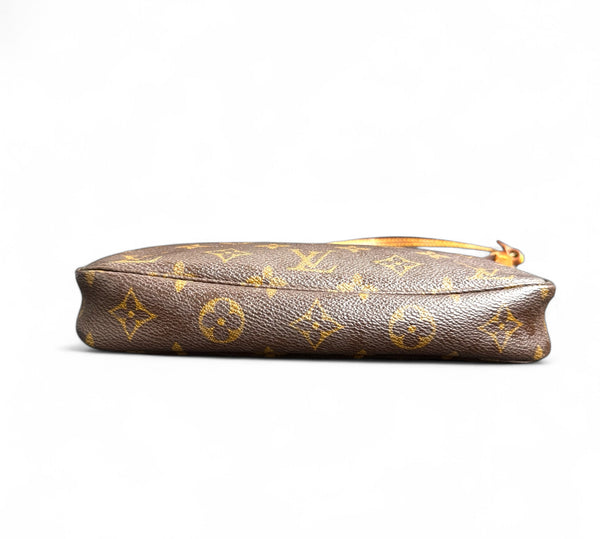 LOUIS VUITTON POCHETTE ACCESSORIES