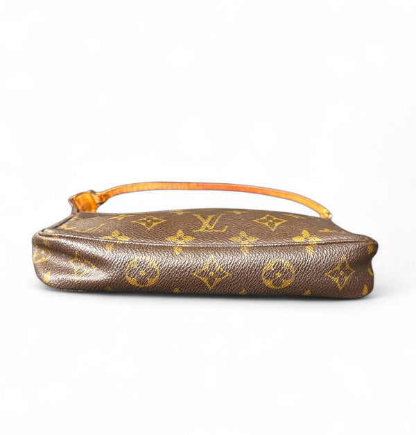 LOUIS VUITTON POCHETTE ACCESSORIES