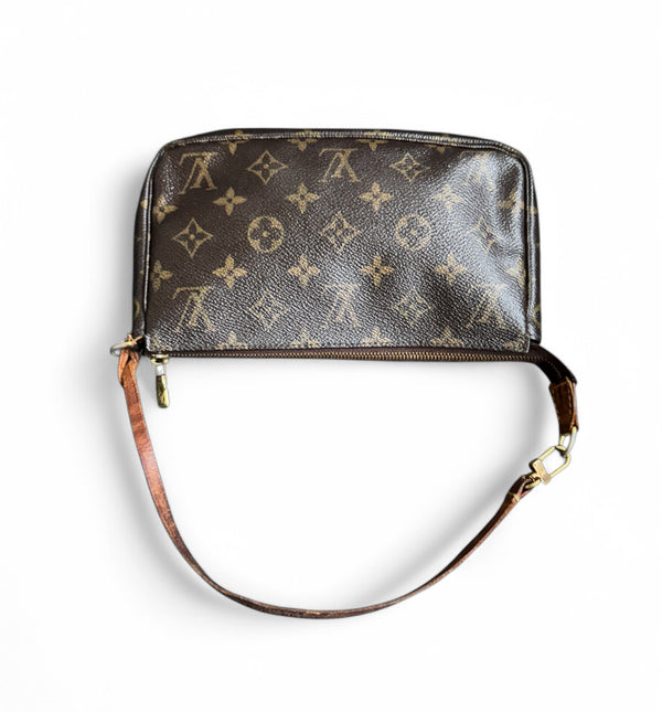 LOUIS VUITTON POCHETTE ACCESSORIES