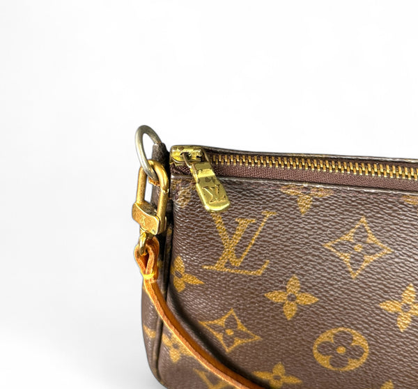 LOUIS VUITTON POCHETTE ACCESSORIES