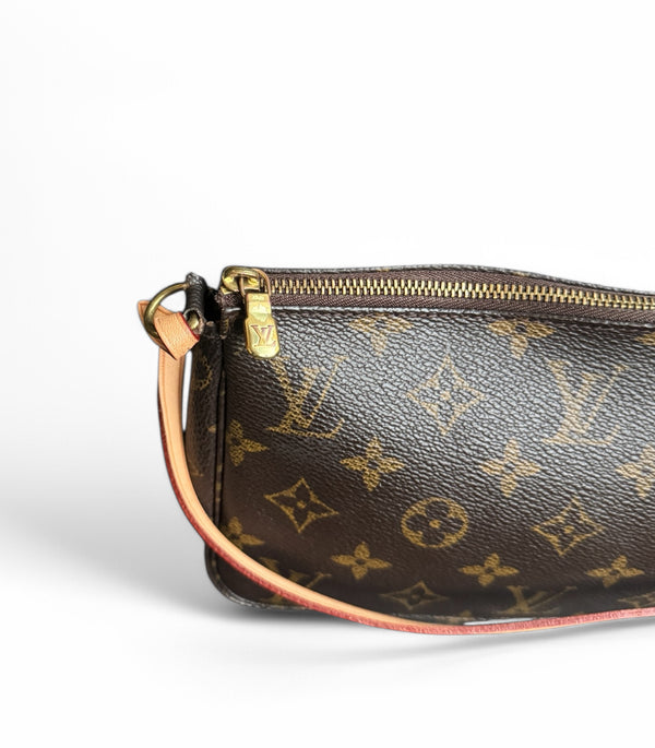 LOUIS VUITTON POCHETTE ACCESSORIES