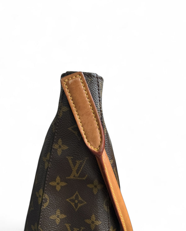 LOUIS VUITTON LOOPING GM