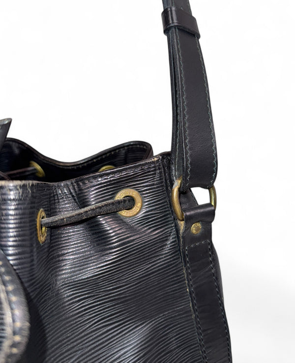 LOUIS VUITTON NOÉ PETIT EPI LEATHER