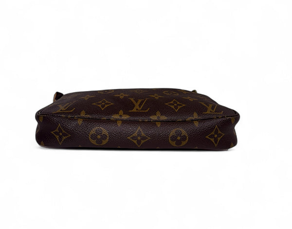 LOUIS VUITTON POCHETTE ACCESSORIES