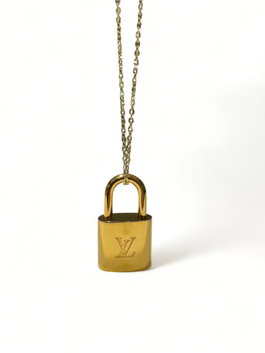 Louis Vuitton Necklace 