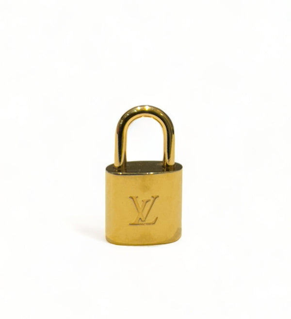 LOUIS VUITTON LOCK NECKLACE