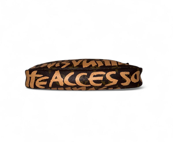 LOUIS VUITTON POCHETTE ACCESSORIES GRAFITTI