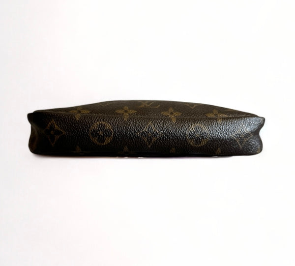 LOUIS VUITTON POCHETTE ACCESSOIRE