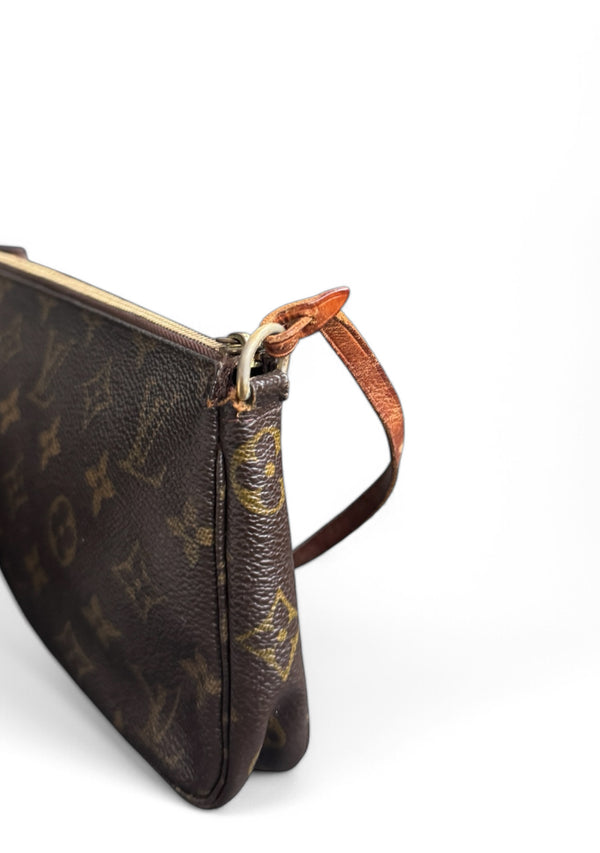 LOUIS VUITTON POCHETTE ACCESSORIES