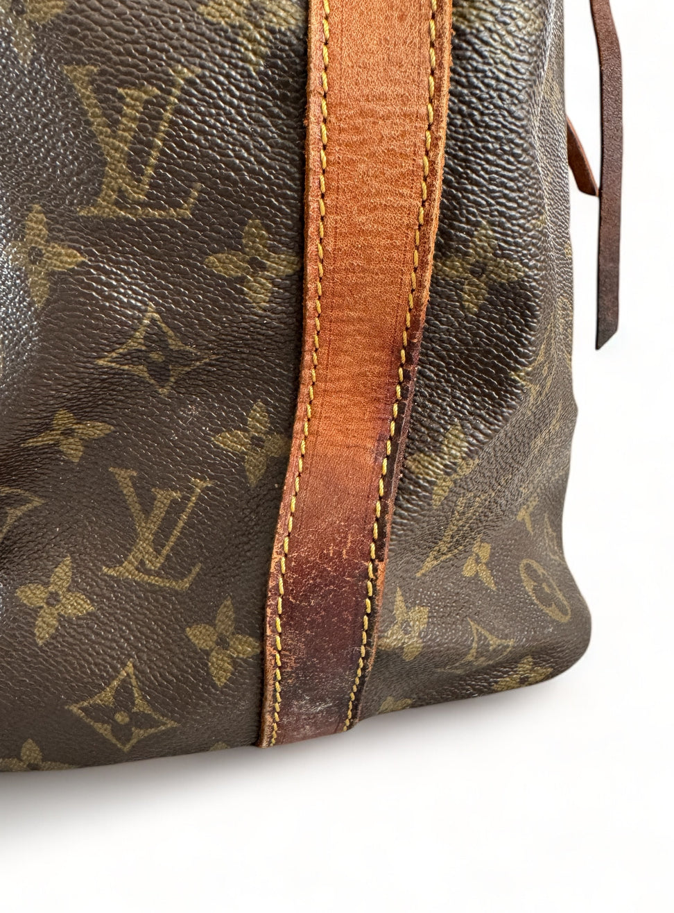 LOUIS VUITTON PETIT NOÉ BAG