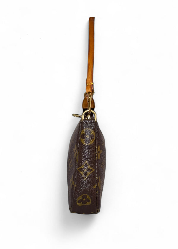 LOUIS VUITTON POCHETTE ACCESSORIES