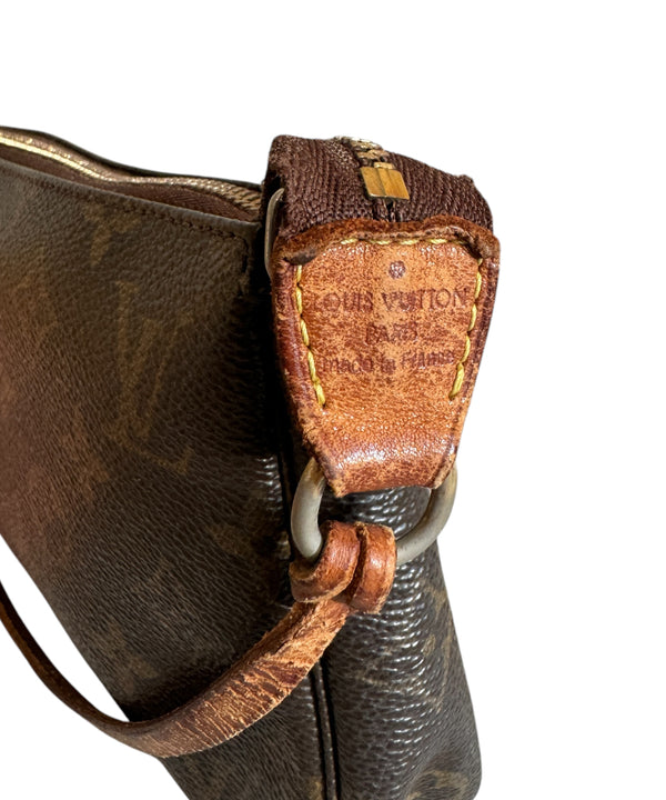 LOUIS VUITTON POCHETTE ACCESSOIRE