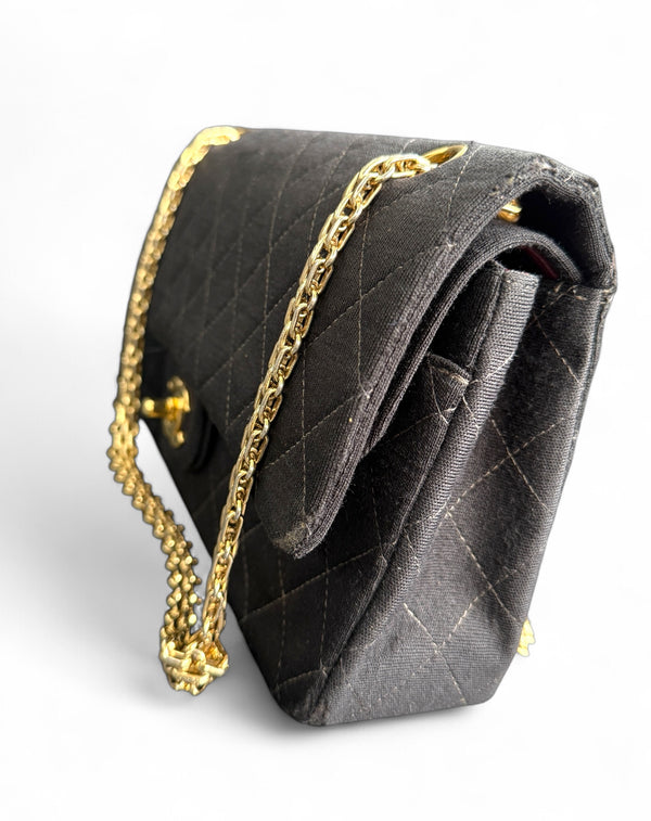 CHANEL CLASSIC MEDIUM DOUBLE FLAP