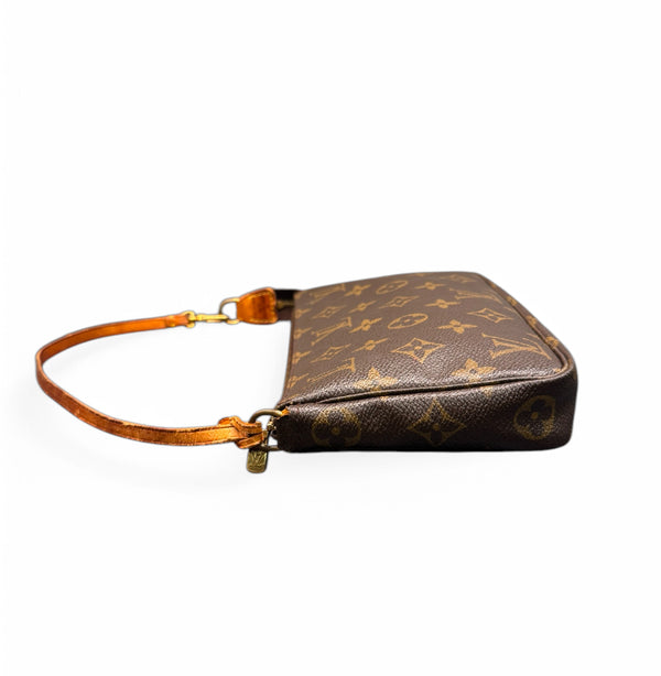 LOUIS VUITTON POCHETTE ACCESSORIES