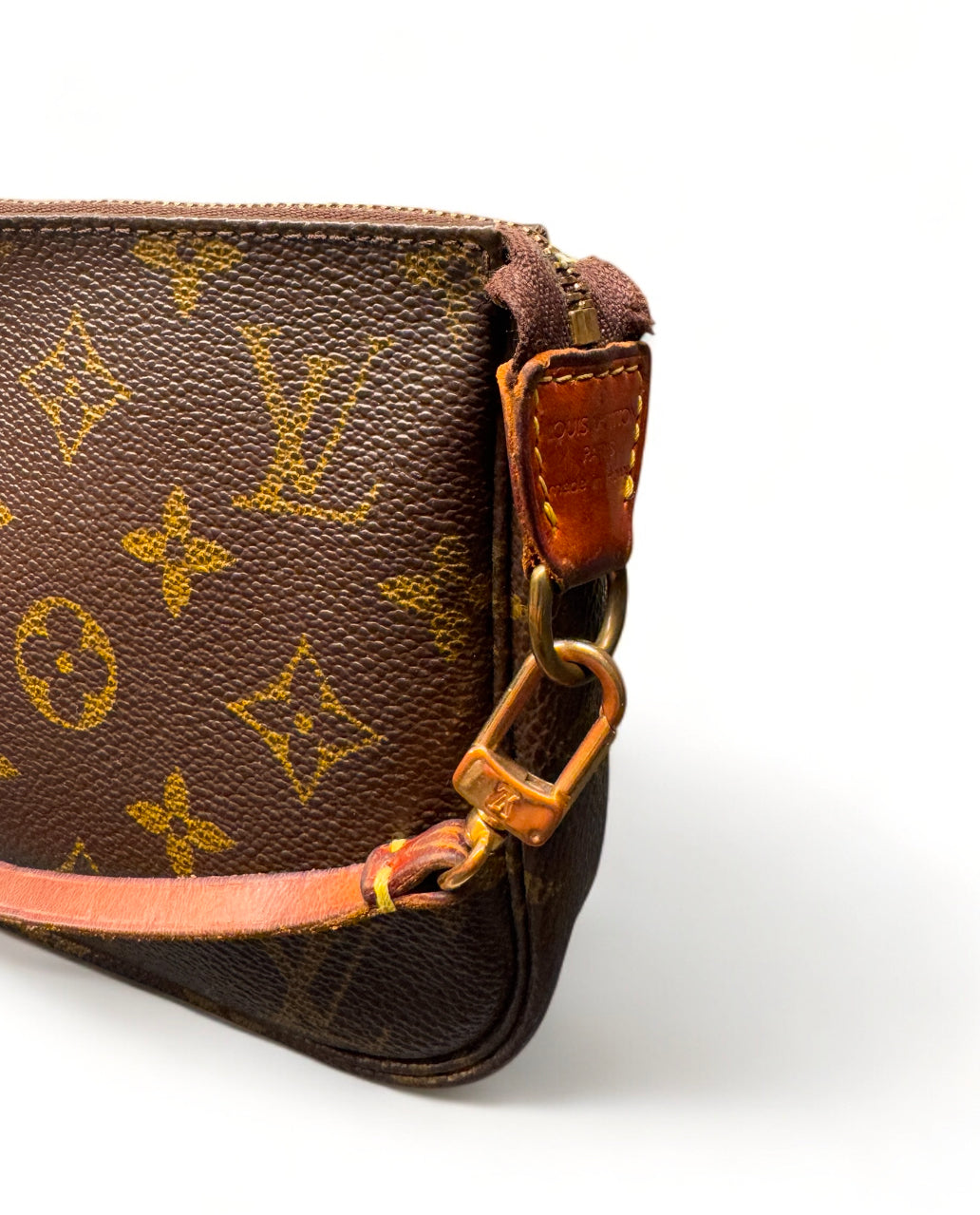 LOUIS VUITTON POCHETTE ACCESSOIRES