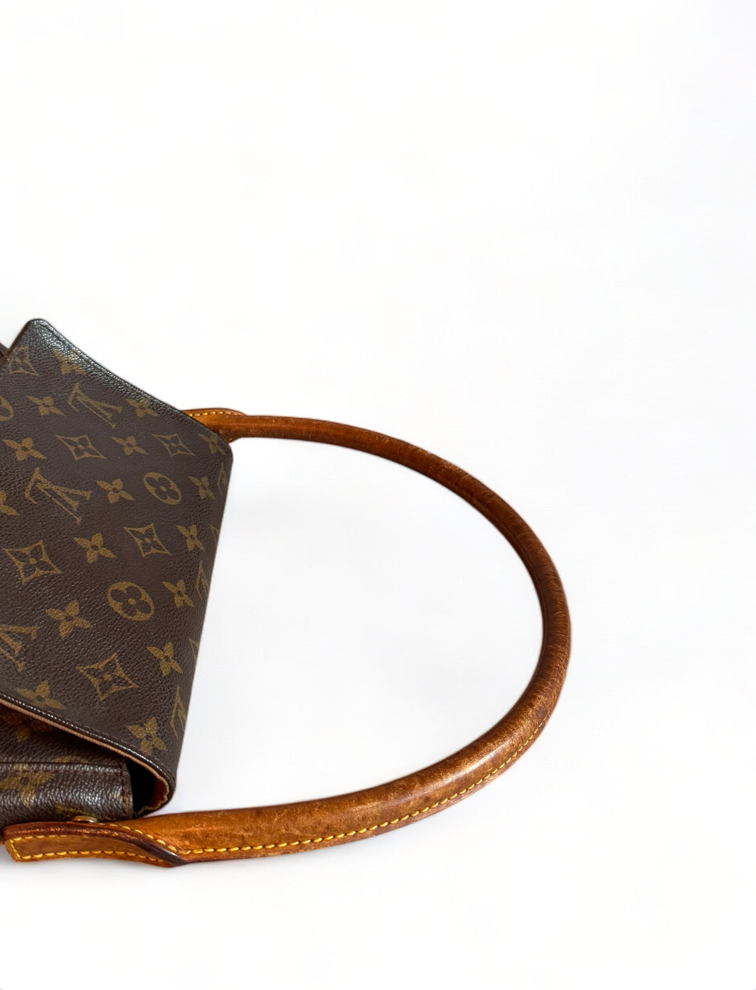 LOUIS VUITTON LOOPING PM BAG