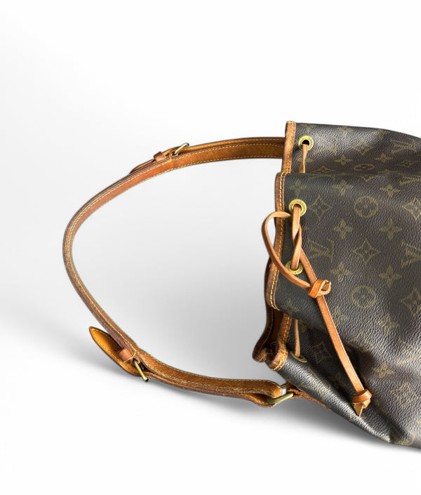 LOUIS VUITTON NOÉ PETIT